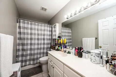 1472 Sweetbriar Lane Hickory NC 28602