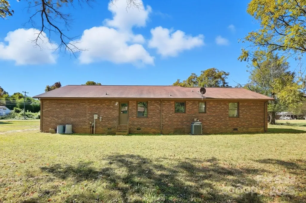 3230 W Innes Street Salisbury NC 28144