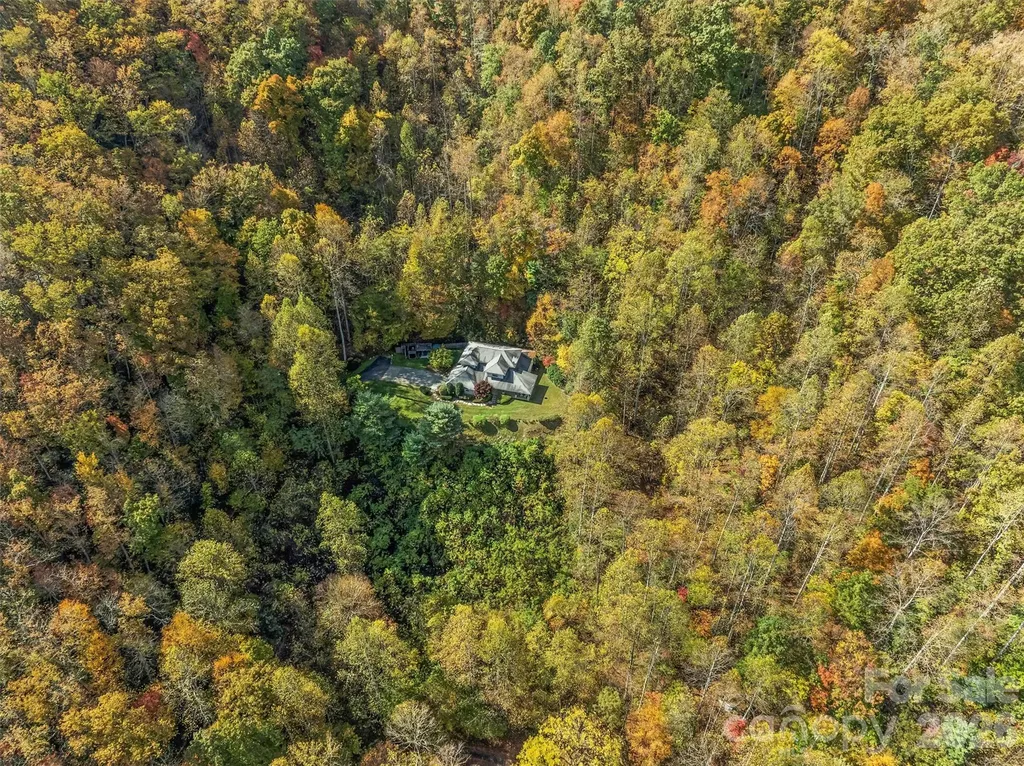 336 Berry Lane Bryson City NC 28713
