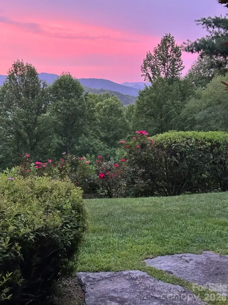 336 Berry Lane Bryson City NC 28713