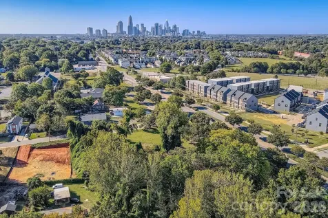2908 L D Parker Drive Charlotte NC 28206