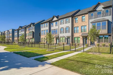2908 L D Parker Drive Charlotte NC 28206