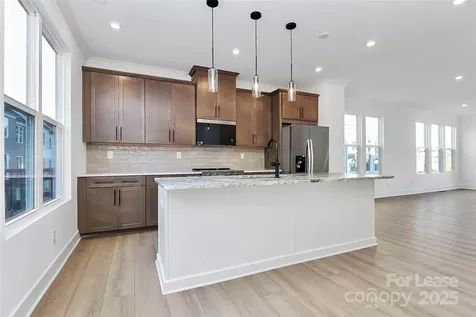 5027 Duchess Drive Charlotte NC 28217