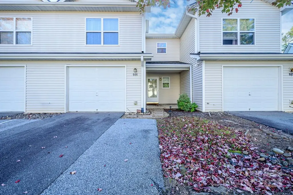 606 Olde Covington Way Arden NC 28704