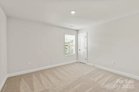 3332 Fox Hall Drive Gastonia NC 28052