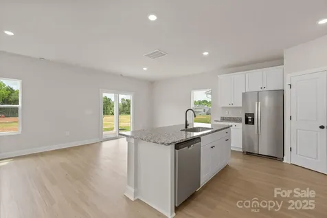 3332 Fox Hall Drive Gastonia NC 28052