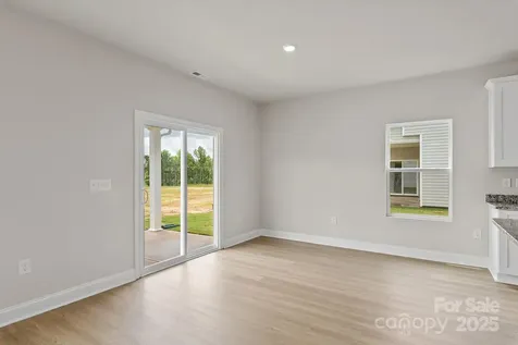 3332 Fox Hall Drive Gastonia NC 28052