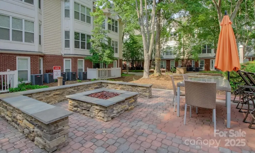 529 N Graham Street Charlotte NC 28202