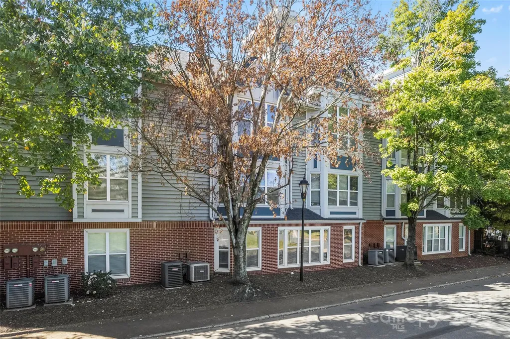 529 N Graham Street Charlotte NC 28202