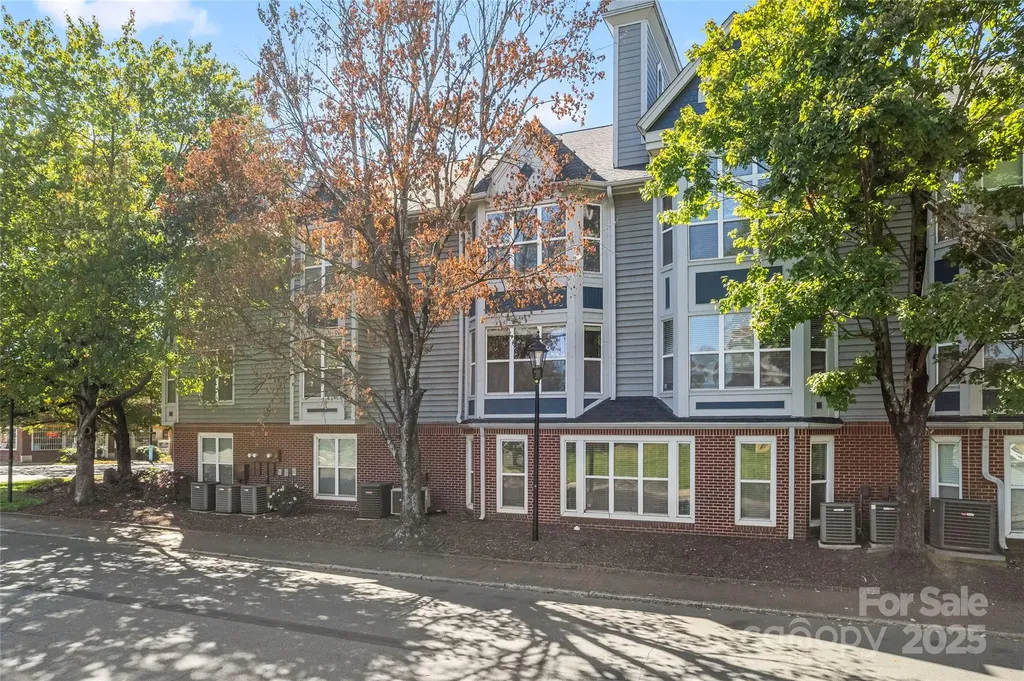529 N Graham Street Charlotte NC 28202