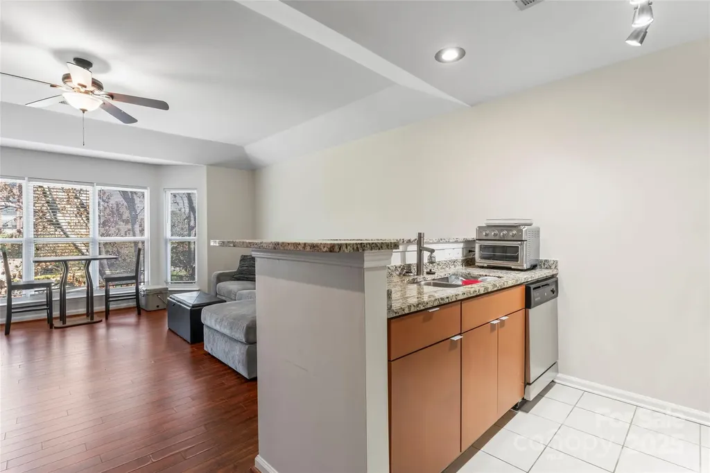 529 N Graham Street Charlotte NC 28202