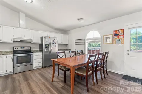 1009 Braxton Drive Concord NC 28025