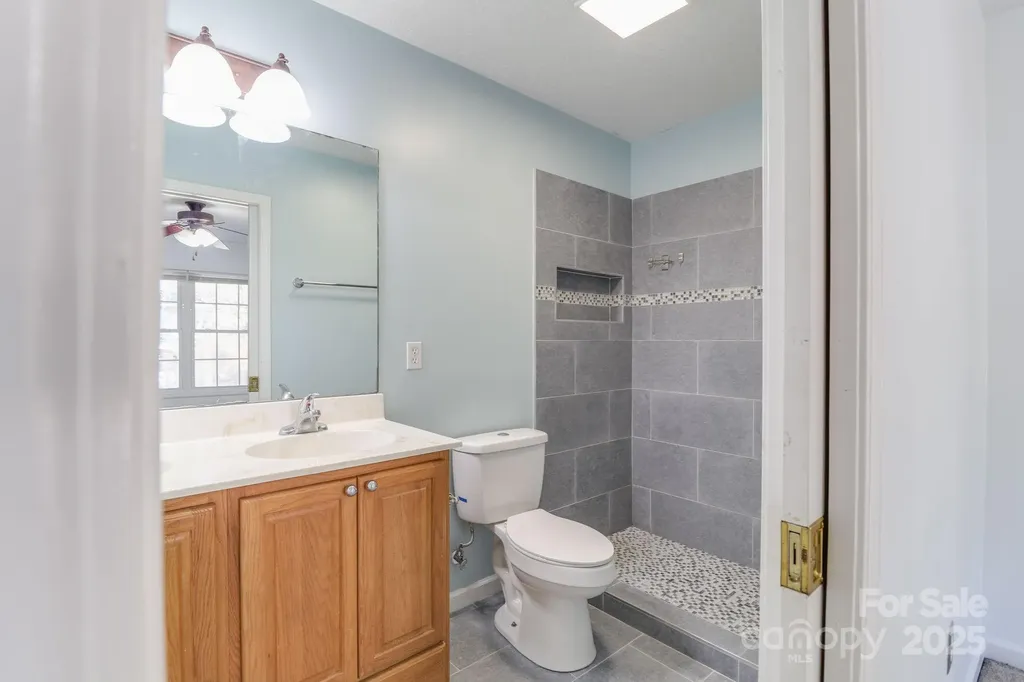16 Aberdeen Drive Arden NC 28704