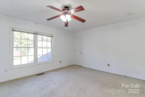 16 Aberdeen Drive Arden NC 28704