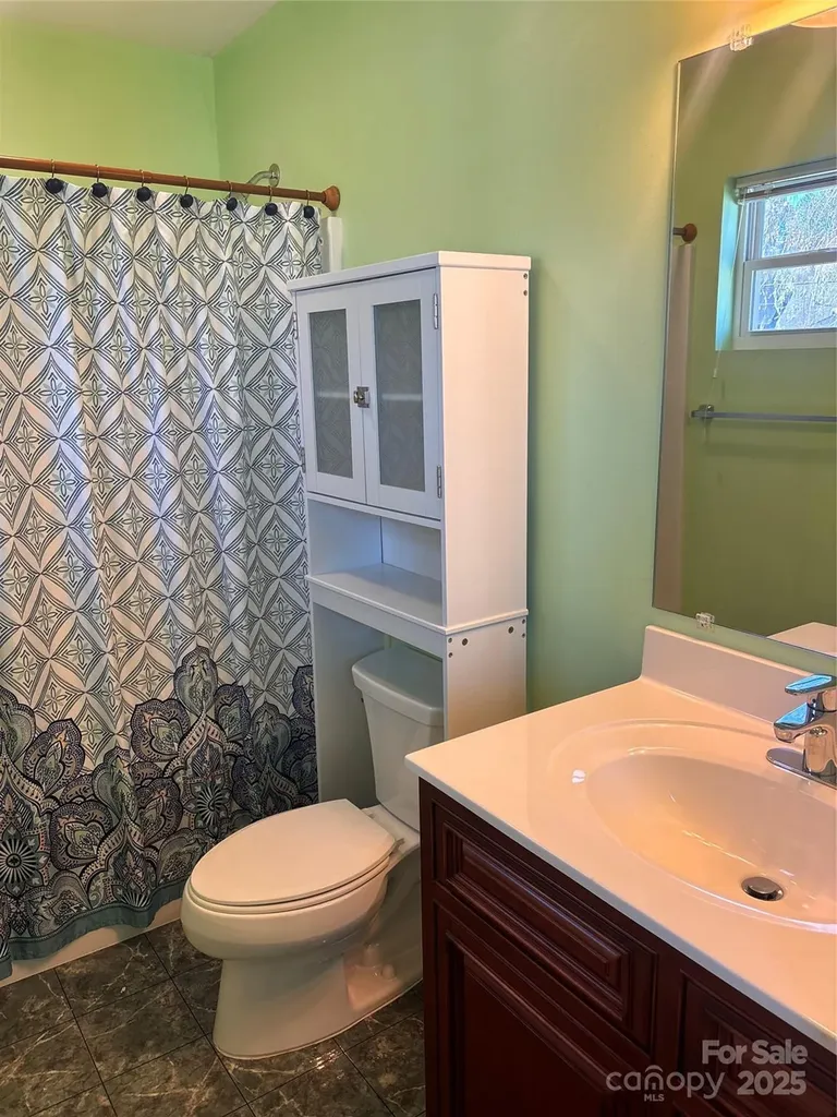 71 Volunteer Way Drive East Flat Rock NC 28726