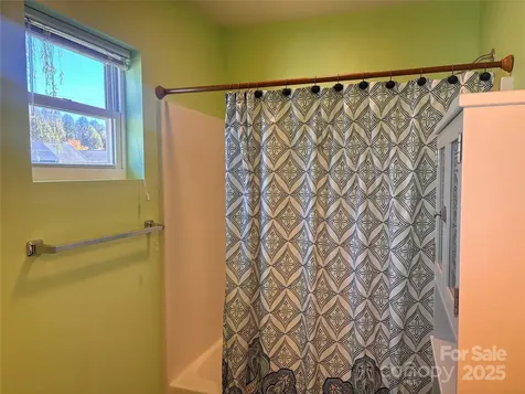 71 Volunteer Way Drive East Flat Rock NC 28726