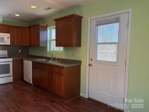 71 Volunteer Way Drive East Flat Rock NC 28726