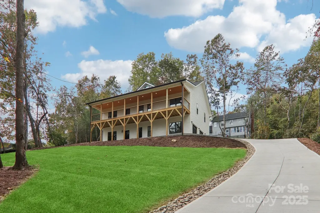 271 Greenstone Lane Mills River NC 28759