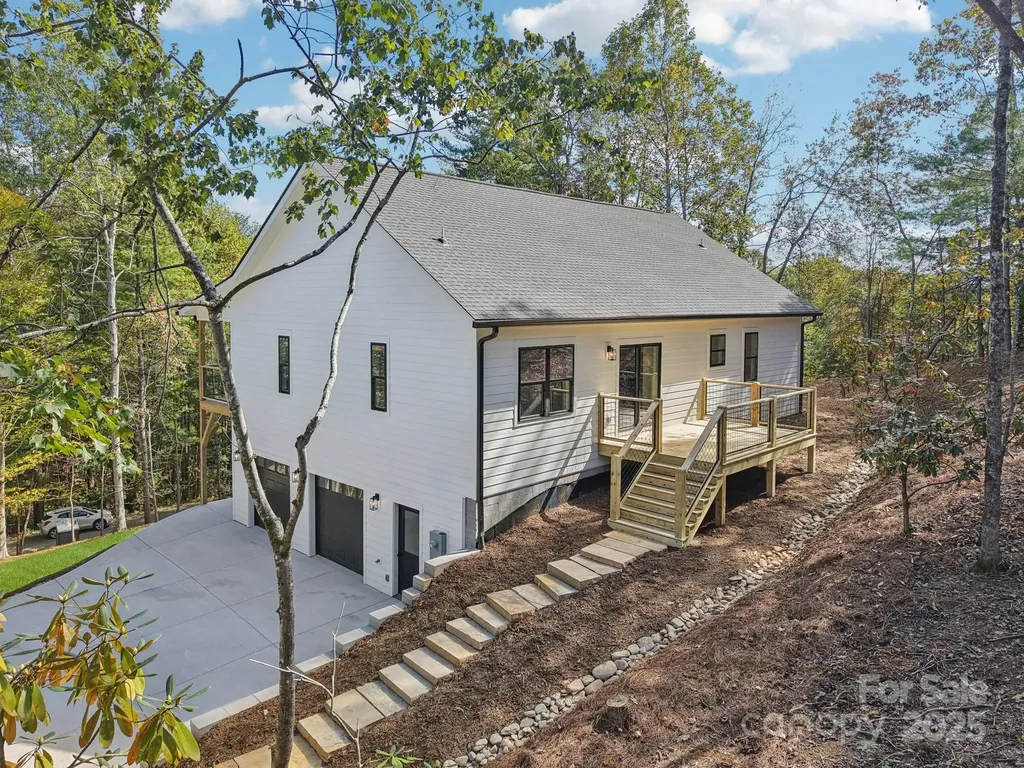 271 Greenstone Lane Mills River NC 28759