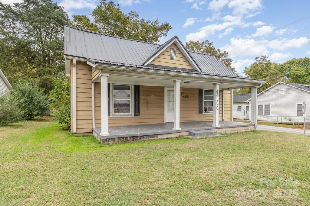 1209 3rd Street Spencer NC 28159