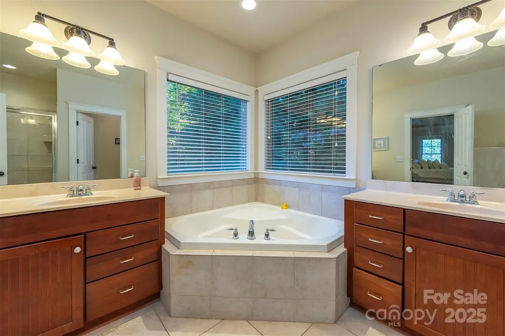 4 Yellow Owl Court Biltmore Lake NC 28715