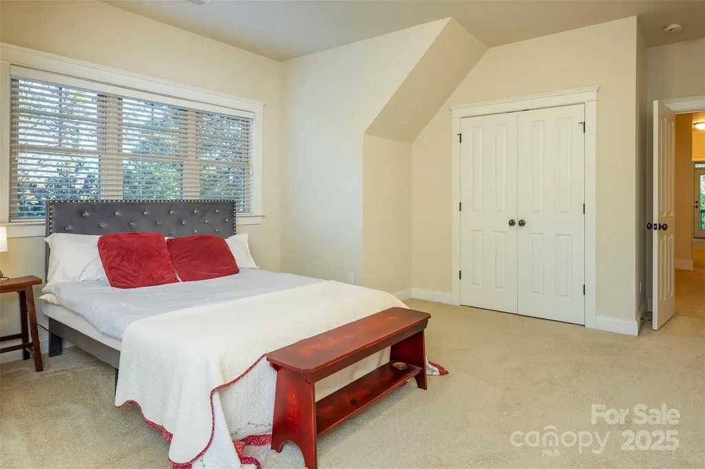 4 Yellow Owl Court Biltmore Lake NC 28715