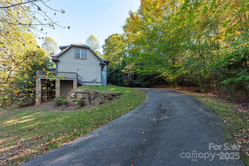 4 Yellow Owl Court Biltmore Lake NC 28715