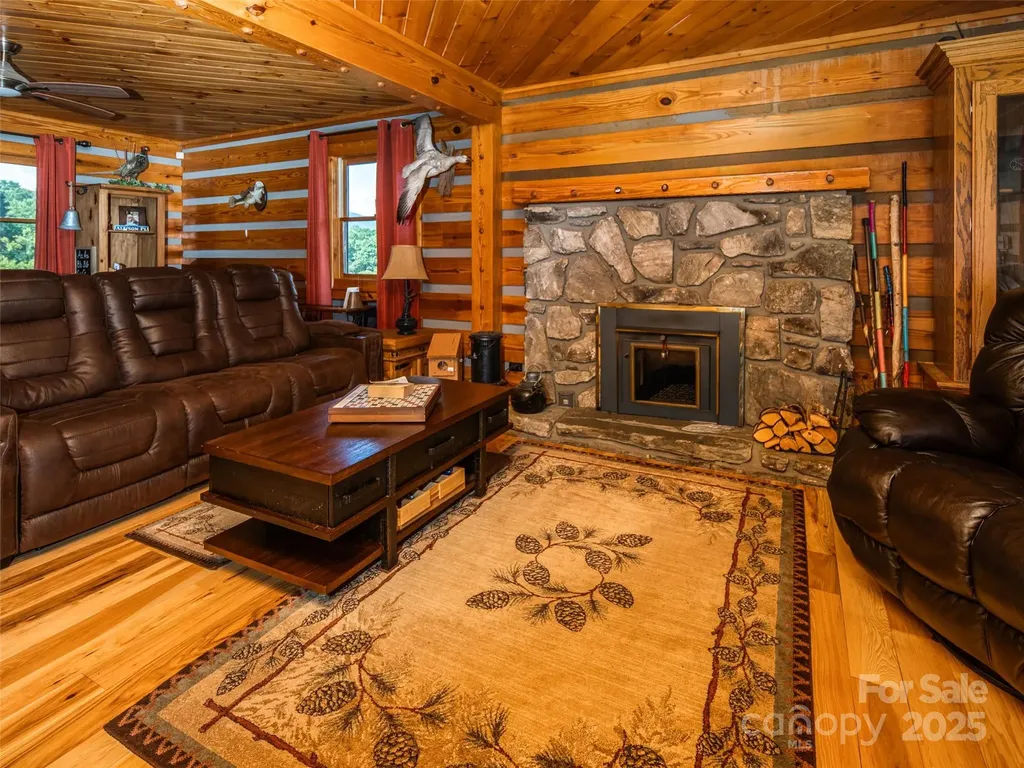 50 Holland Ridge Drive Candler NC 28715
