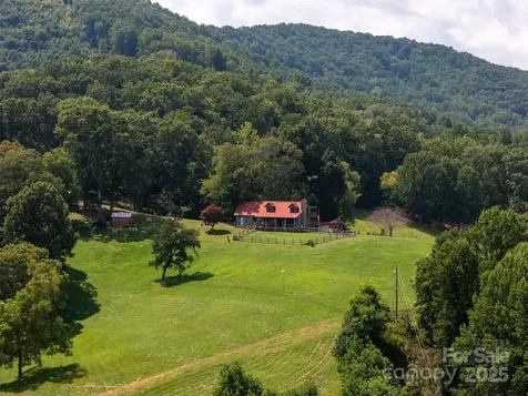 50 Holland Ridge Drive Candler NC 28715