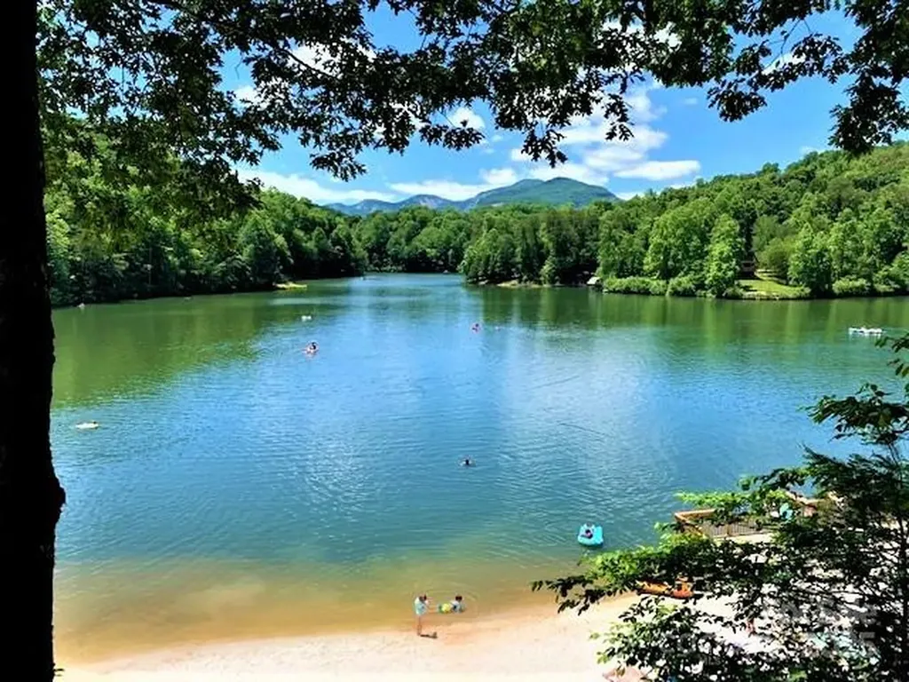 0 Buzzards Place Lake Lure NC 28746