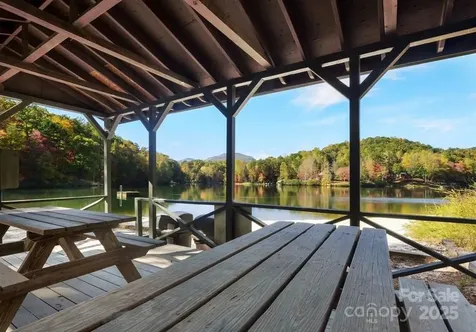 0 Buzzards Place Lake Lure NC 28746