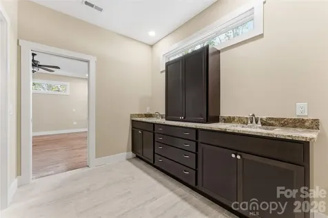 1462 Brightwater Road Hendersonville NC 28739