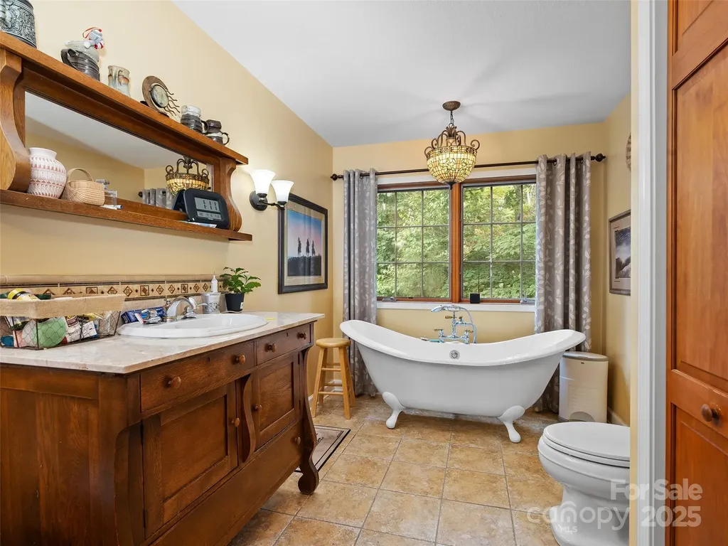195 Simpson Lane Maggie Valley NC 28751