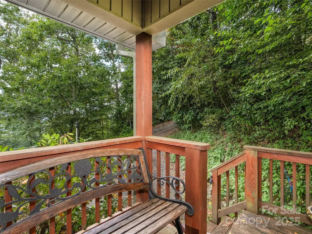 195 Simpson Lane Maggie Valley NC 28751