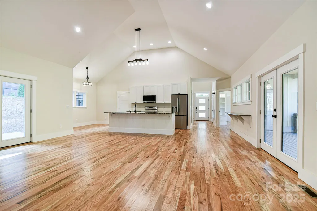 48 Crossings Circle Fairview NC 28730