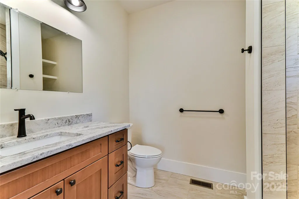 48 Crossings Circle Fairview NC 28730