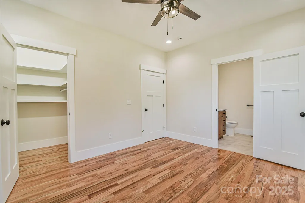 48 Crossings Circle Fairview NC 28730