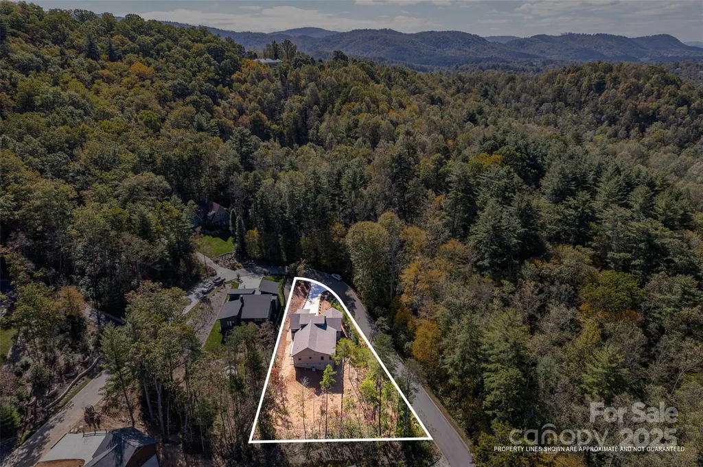 48 Crossings Circle Fairview NC 28730