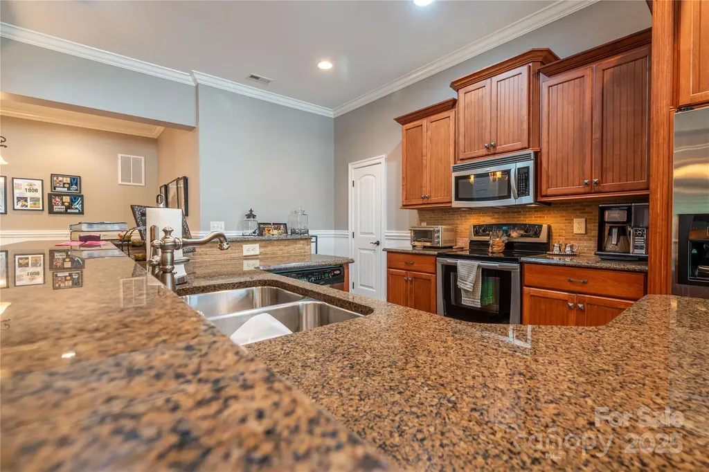 1427 Merrimont Avenue Kings Mountain NC 28086