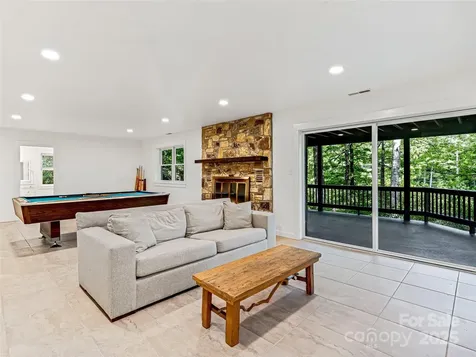 412 Cherokee Trace Lake Toxaway NC 28747