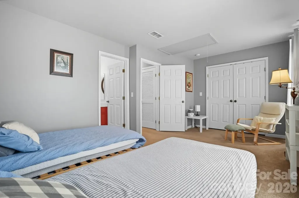 15815 Castle Watch Avenue Charlotte NC 28277