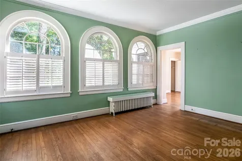 325 Vanderbilt Road Asheville NC 28803
