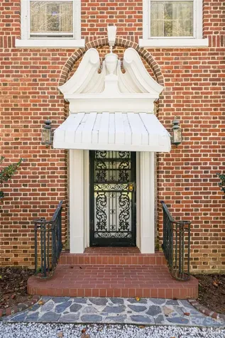 325 Vanderbilt Road Asheville NC 28803