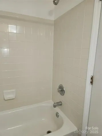 1614-H Arlyn Circle Charlotte NC 28213