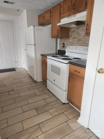 1614-H Arlyn Circle Charlotte NC 28213