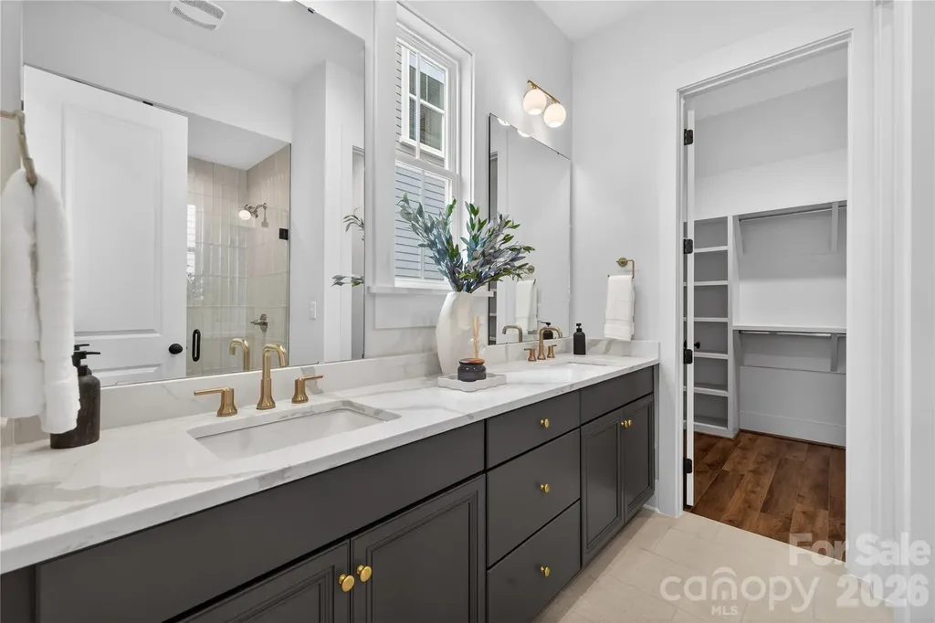 7237 Westrow Avenue Charlotte NC 28278