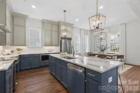7237 Westrow Avenue Charlotte NC 28278