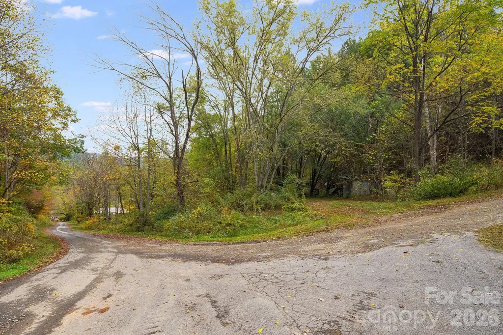 211 Evergreen Road Burnsville NC 28714