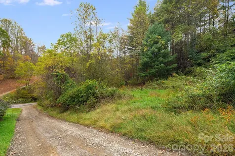 211 Evergreen Road Burnsville NC 28714