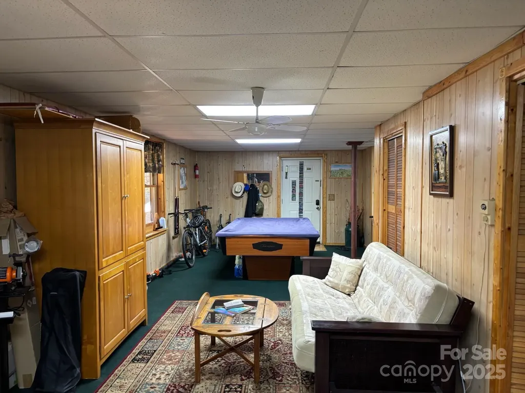 408 Dora Lane Bakersville NC 28705